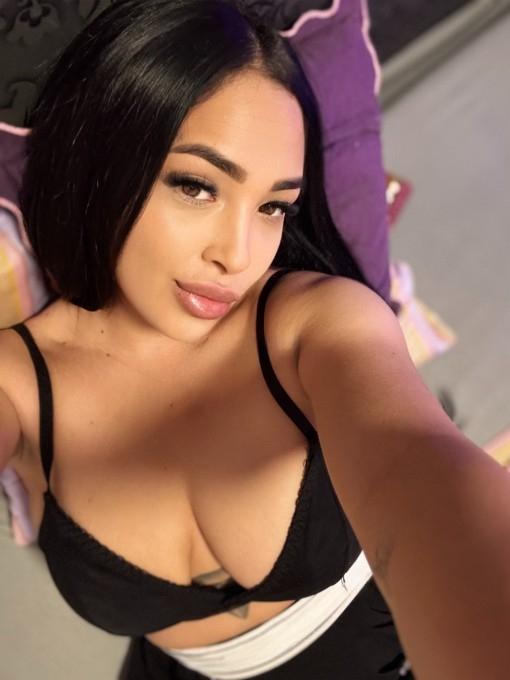 Hello❤️ I’m Ema ❤️ THE BEST EXPERIENCE ❤️