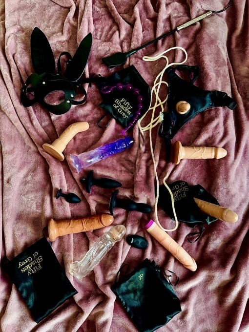 OUTCALL-BDSM-GFE