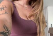 Very sexy blonde women seeking men