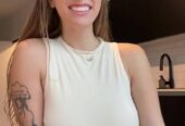Very sexy blonde women seeking men