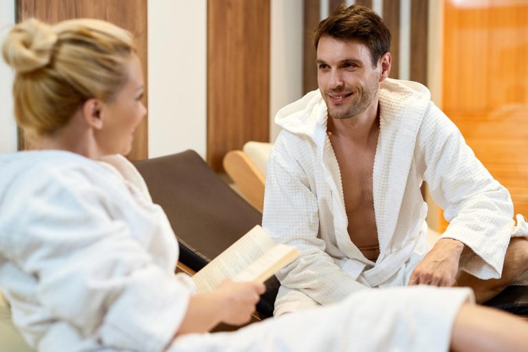 Prostatic massge, thaï massage and happy ending