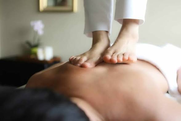 Prostatic massge, thaï massage and happy ending