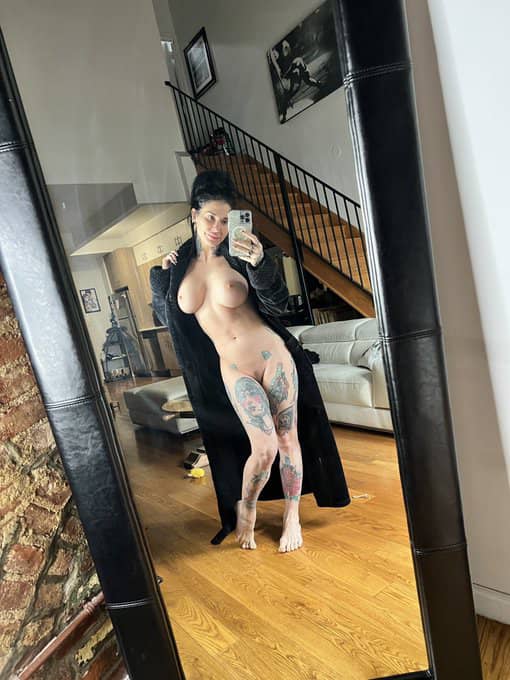 Sex and messaging 🥰🥰🍆