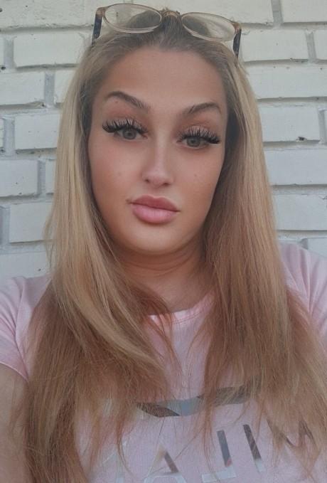 Party girl – full services